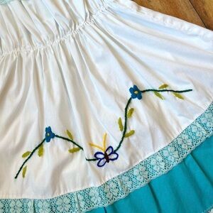 Handmade vintage 70s embroidered Spanish ruffle babydoll prairie dress 🩵